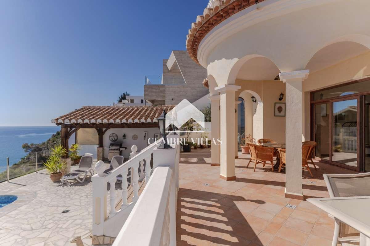 Villa for Sale in Salobreña