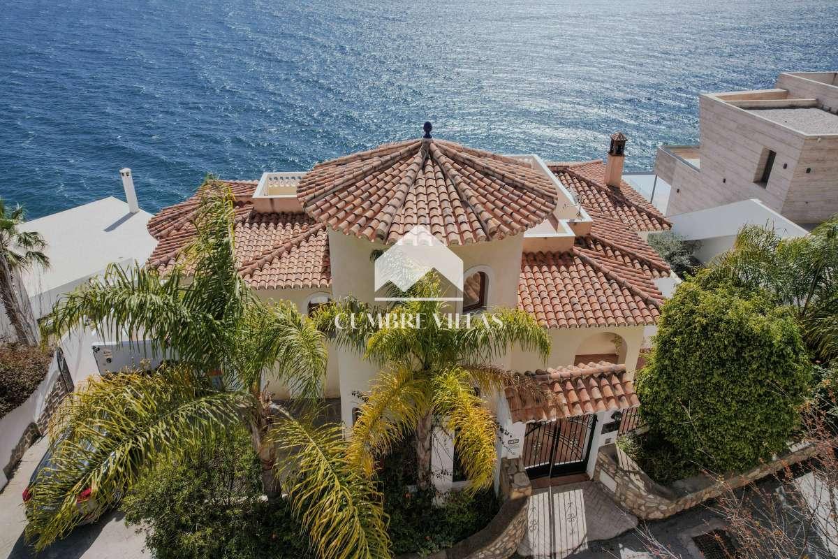Villa for Sale in Salobreña