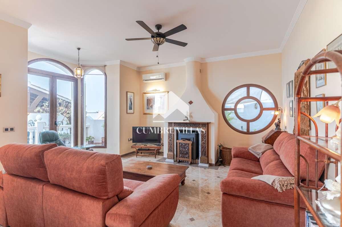 Villa for Sale in Salobreña
