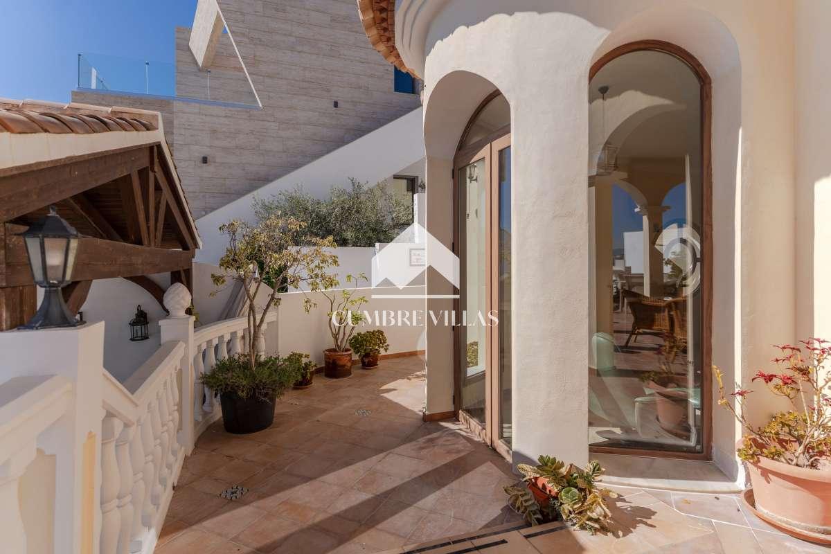 Villa for Sale in Salobreña