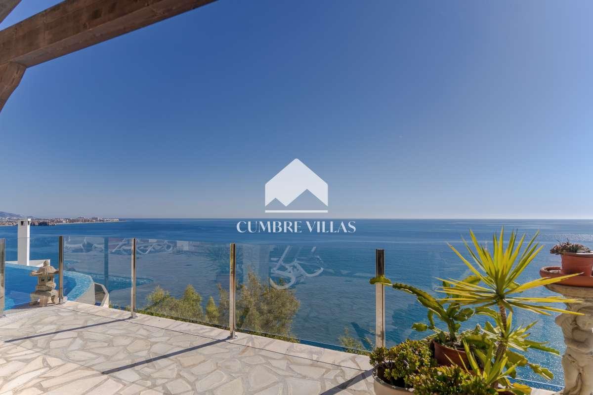 Villa for Sale in Salobreña