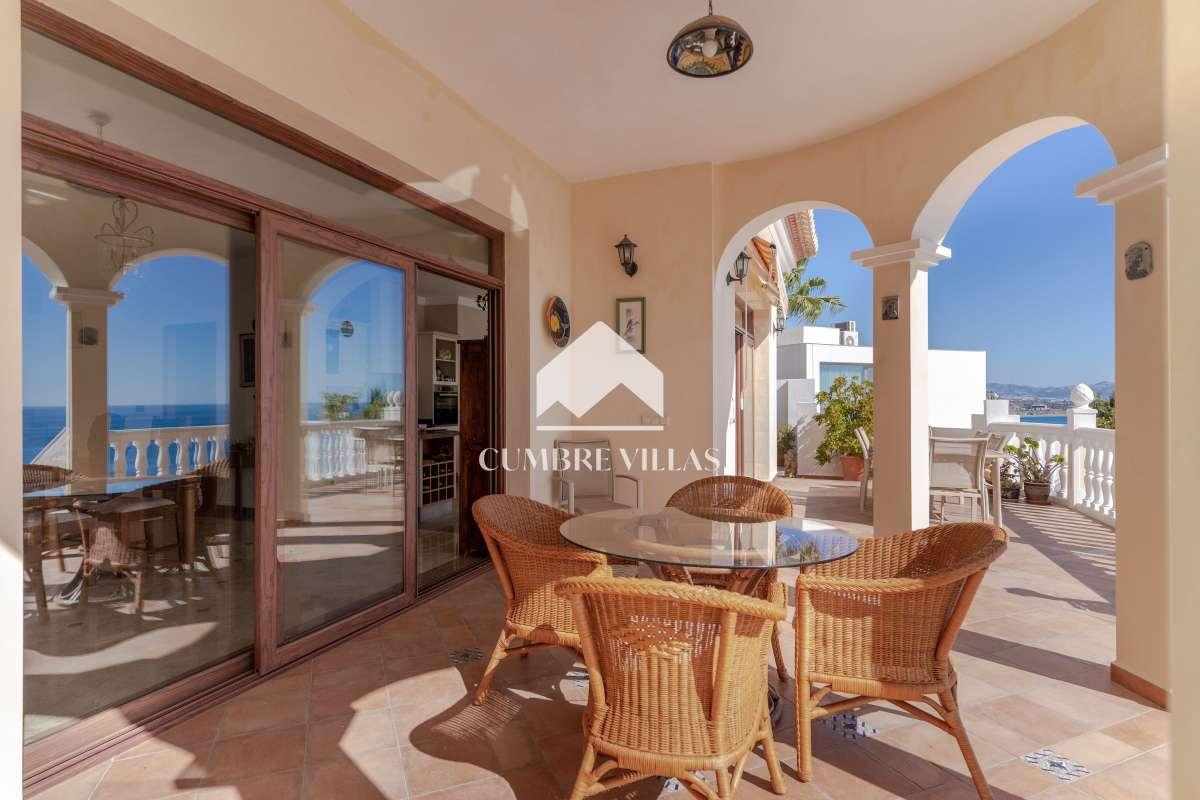 Villa for Sale in Salobreña