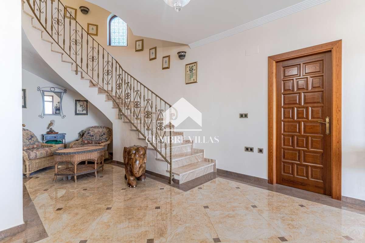 Villa for Sale in Salobreña
