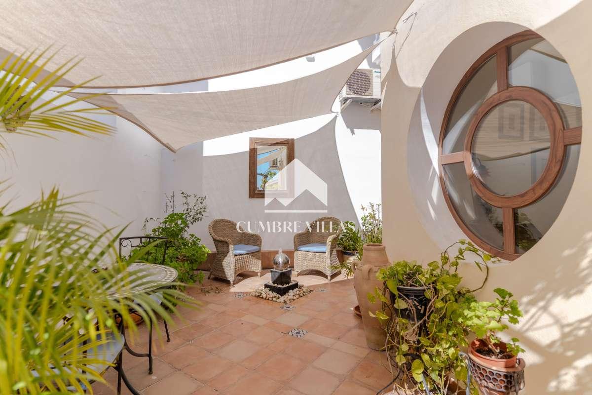 Villa for Sale in Salobreña