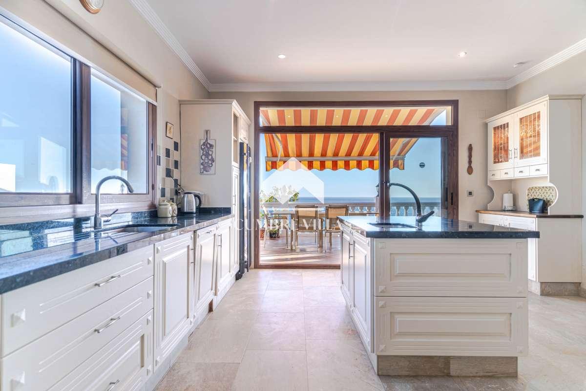 Villa for Sale in Salobreña