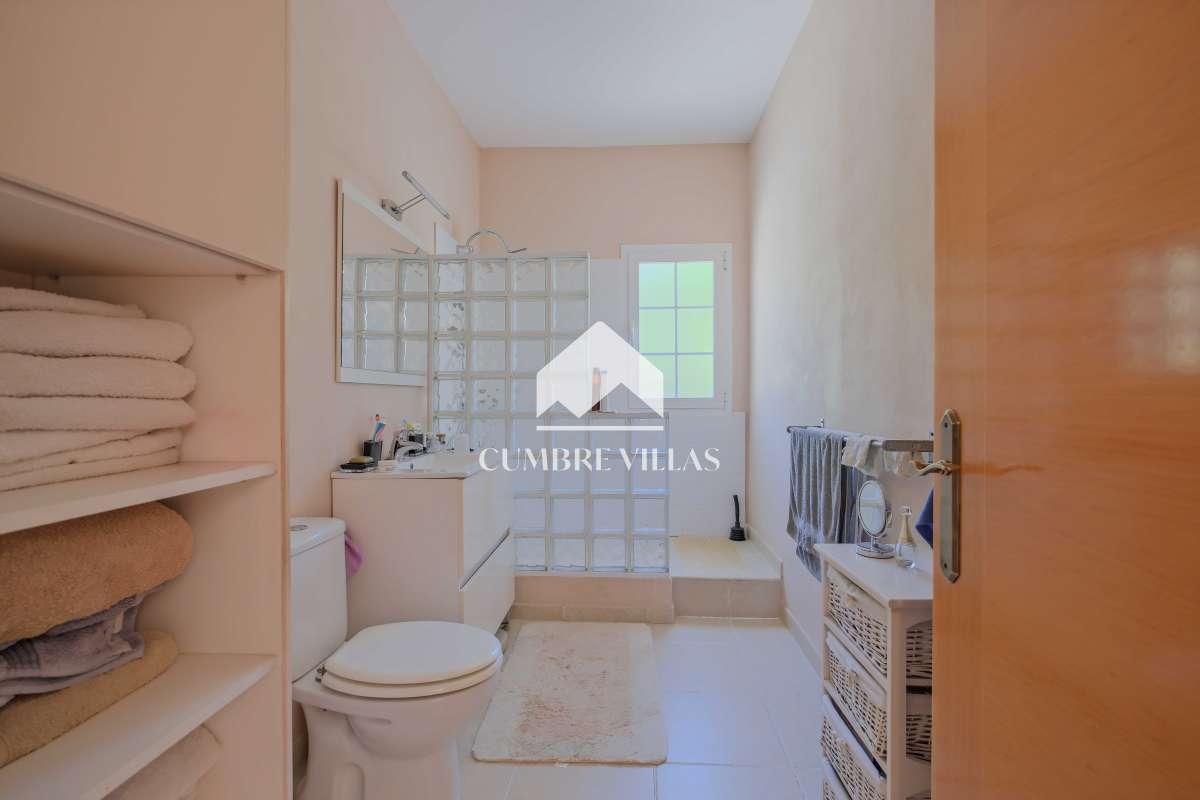 Villa for Sale in Almuñécar
