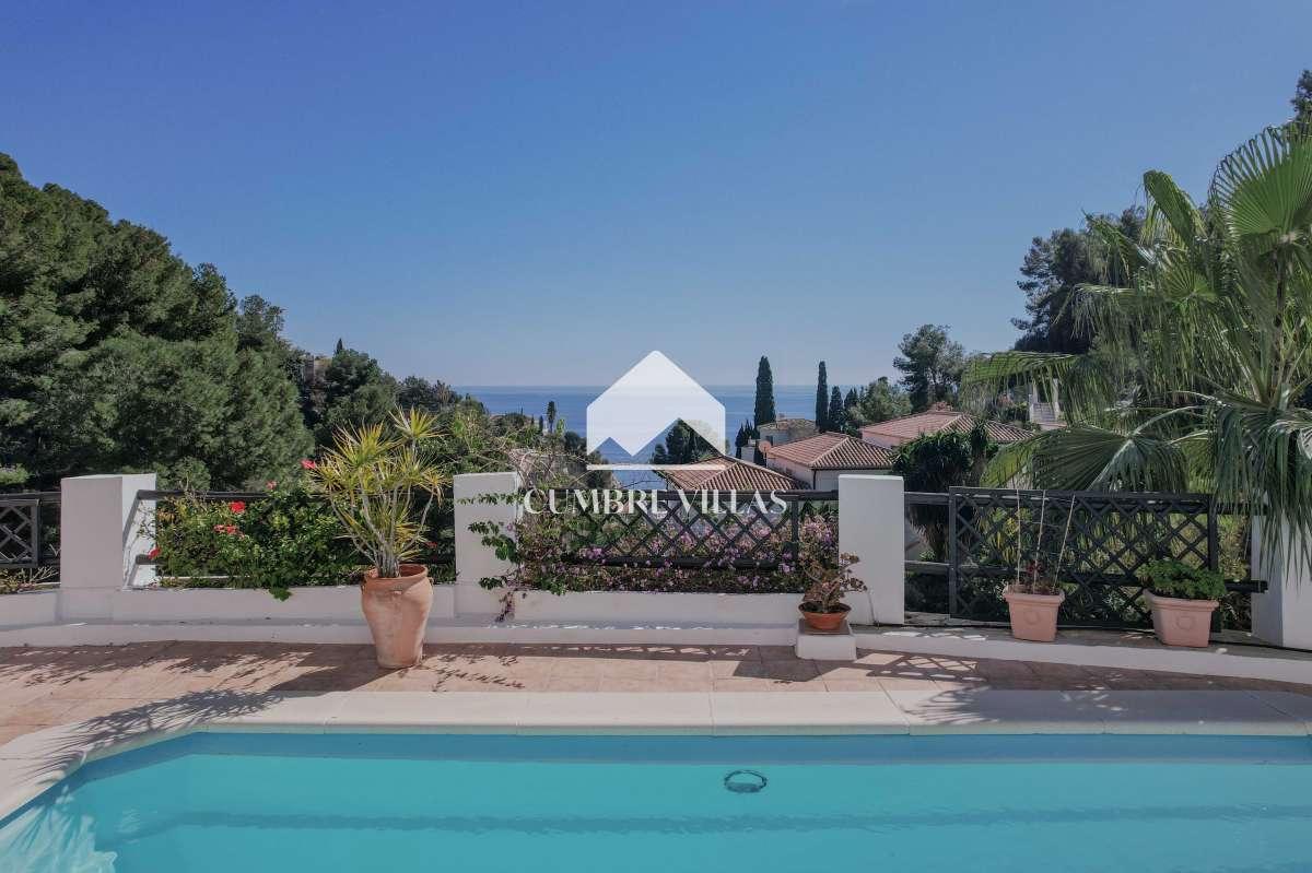 Villa for Sale in Almuñécar