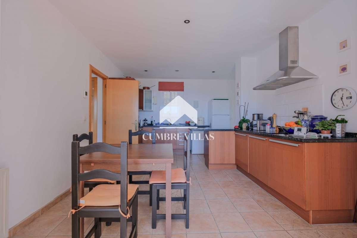 Villa for Sale in Almuñécar