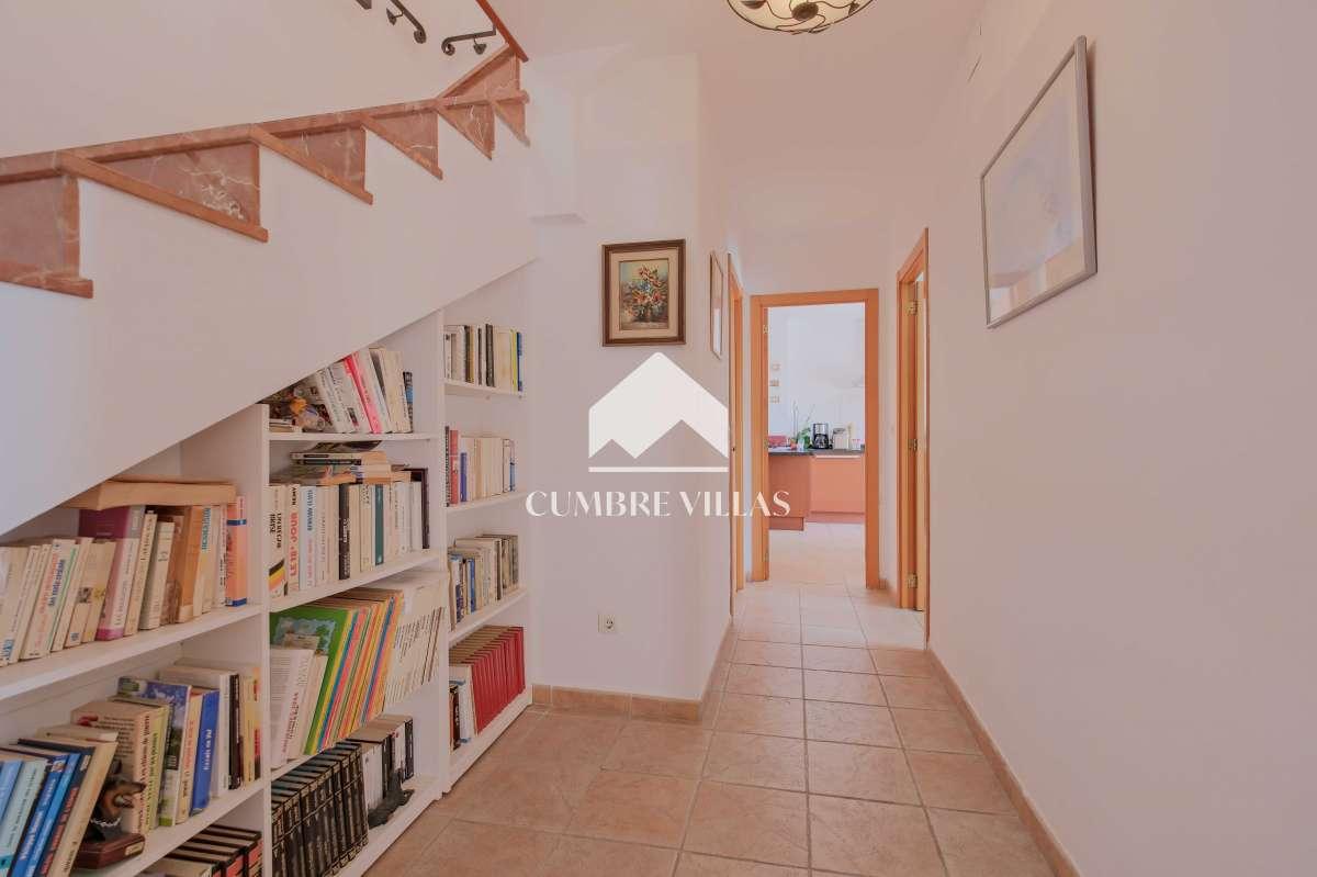 Villa for Sale in Almuñécar