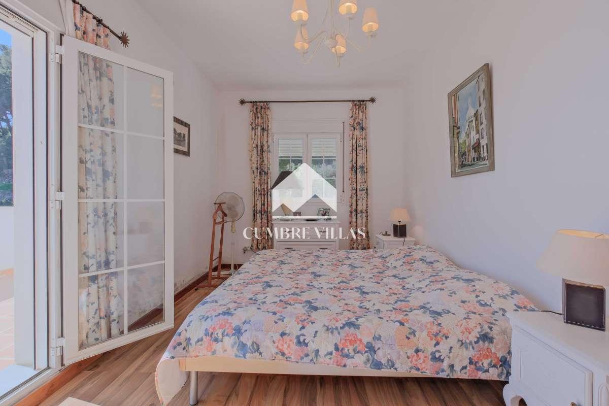 Villa for Sale in Almuñécar