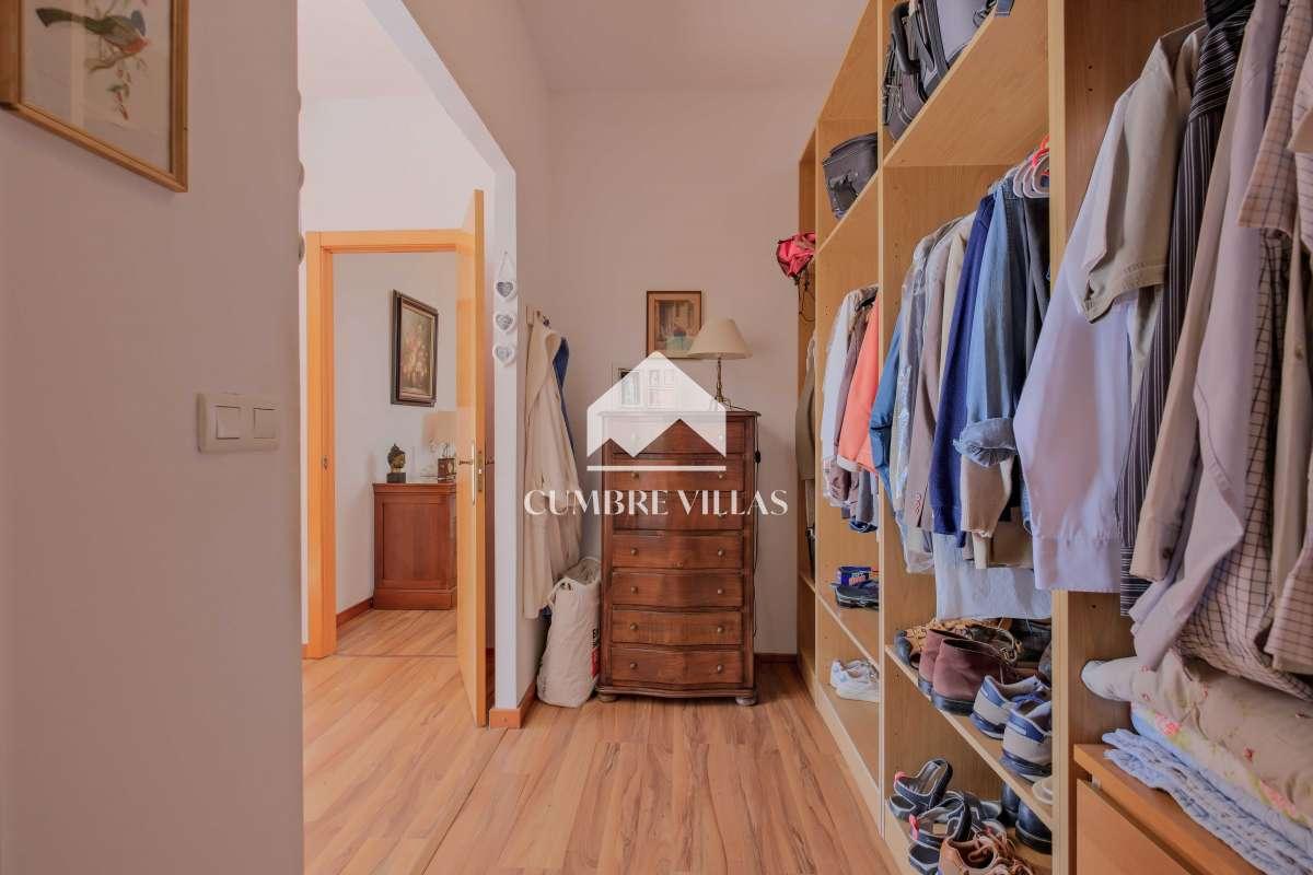 Villa for Sale in Almuñécar