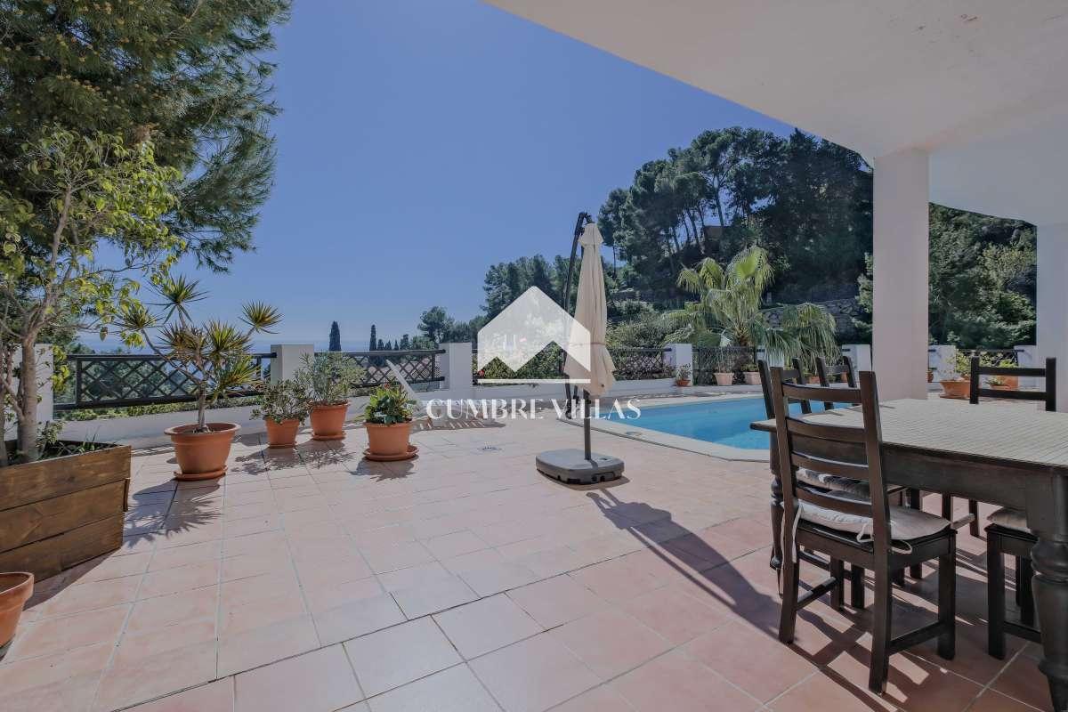 Villa for Sale in Almuñécar