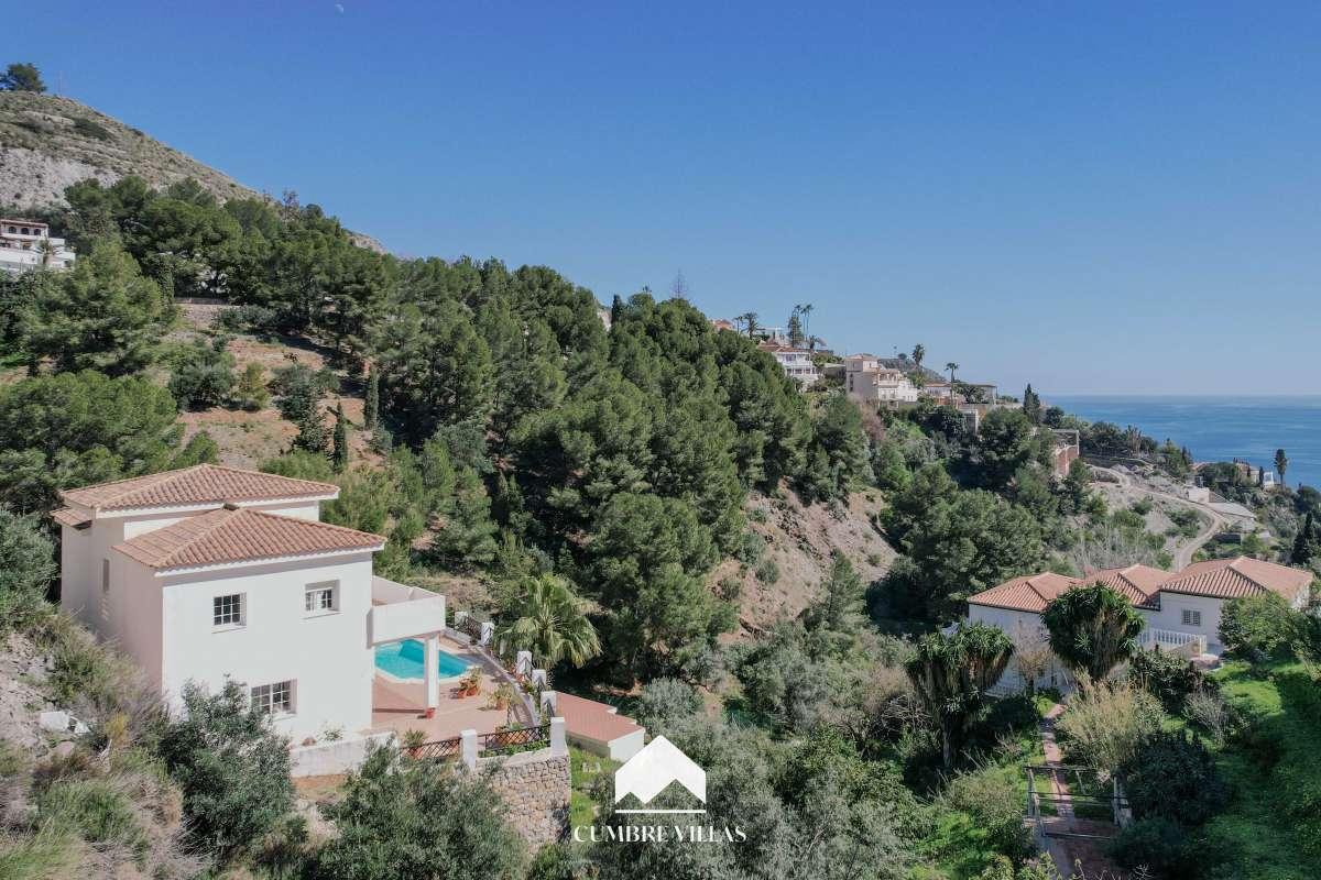 Villa for Sale in Almuñécar