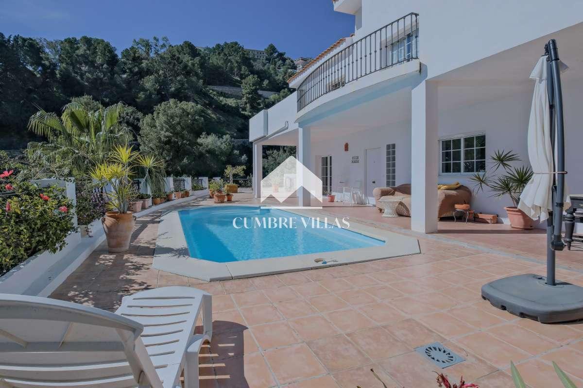 Villa for Sale in Almuñécar