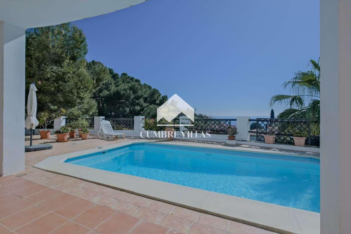 Villa for Sale in Almuñécar