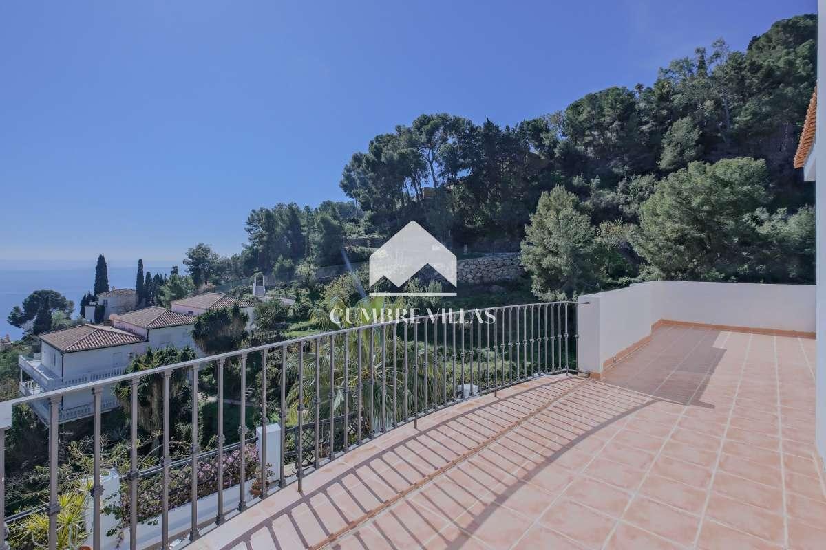 Villa for Sale in Almuñécar