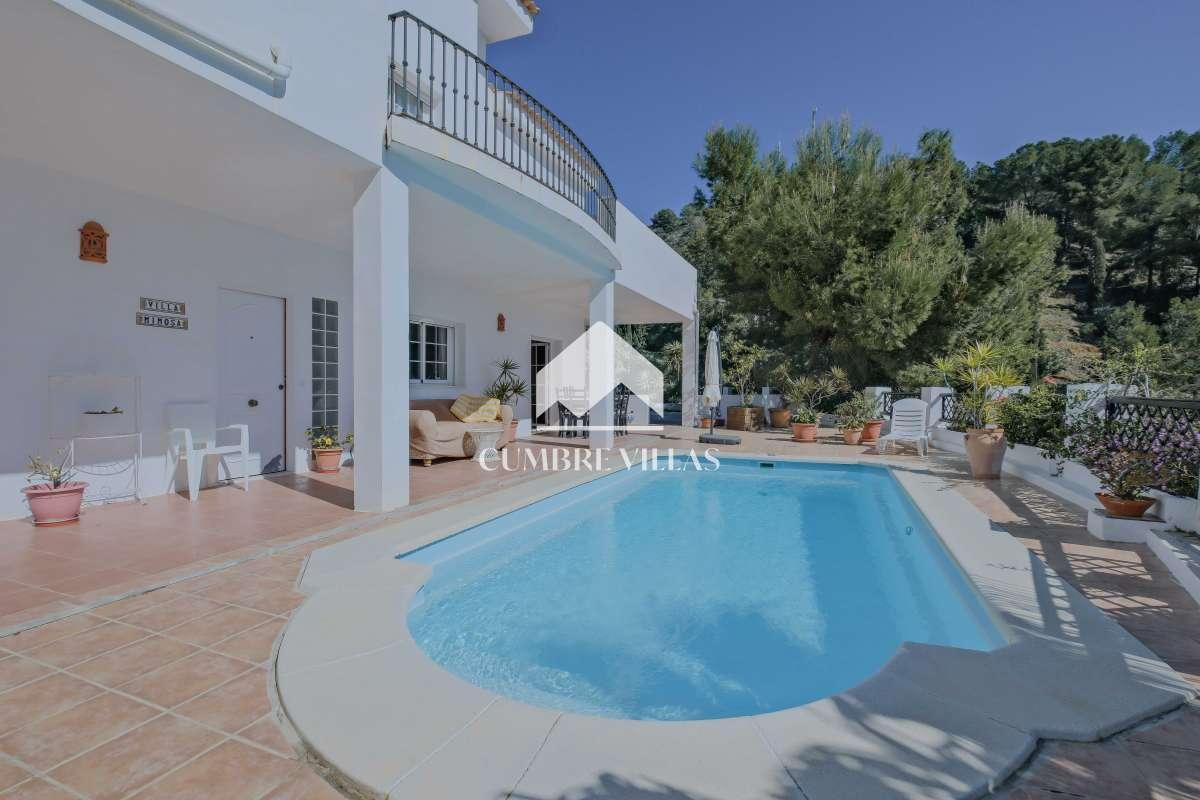 Villa for Sale in Almuñécar