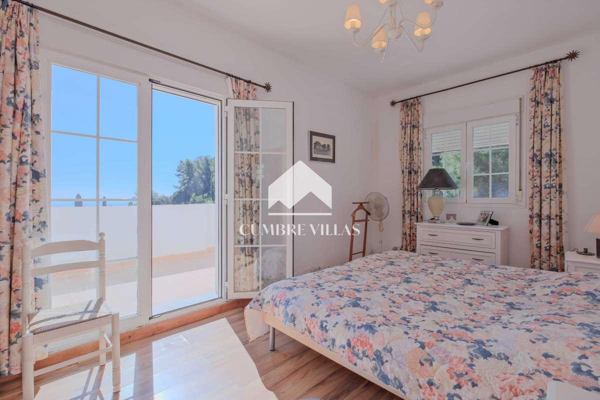 Villa for Sale in Almuñécar