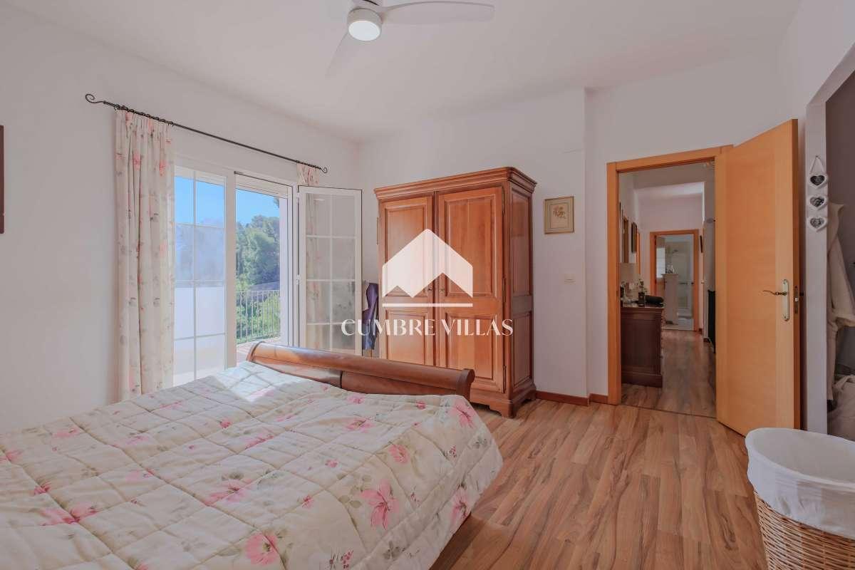 Villa for Sale in Almuñécar