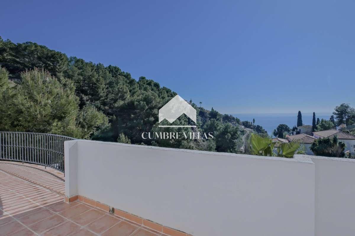 Villa for Sale in Almuñécar