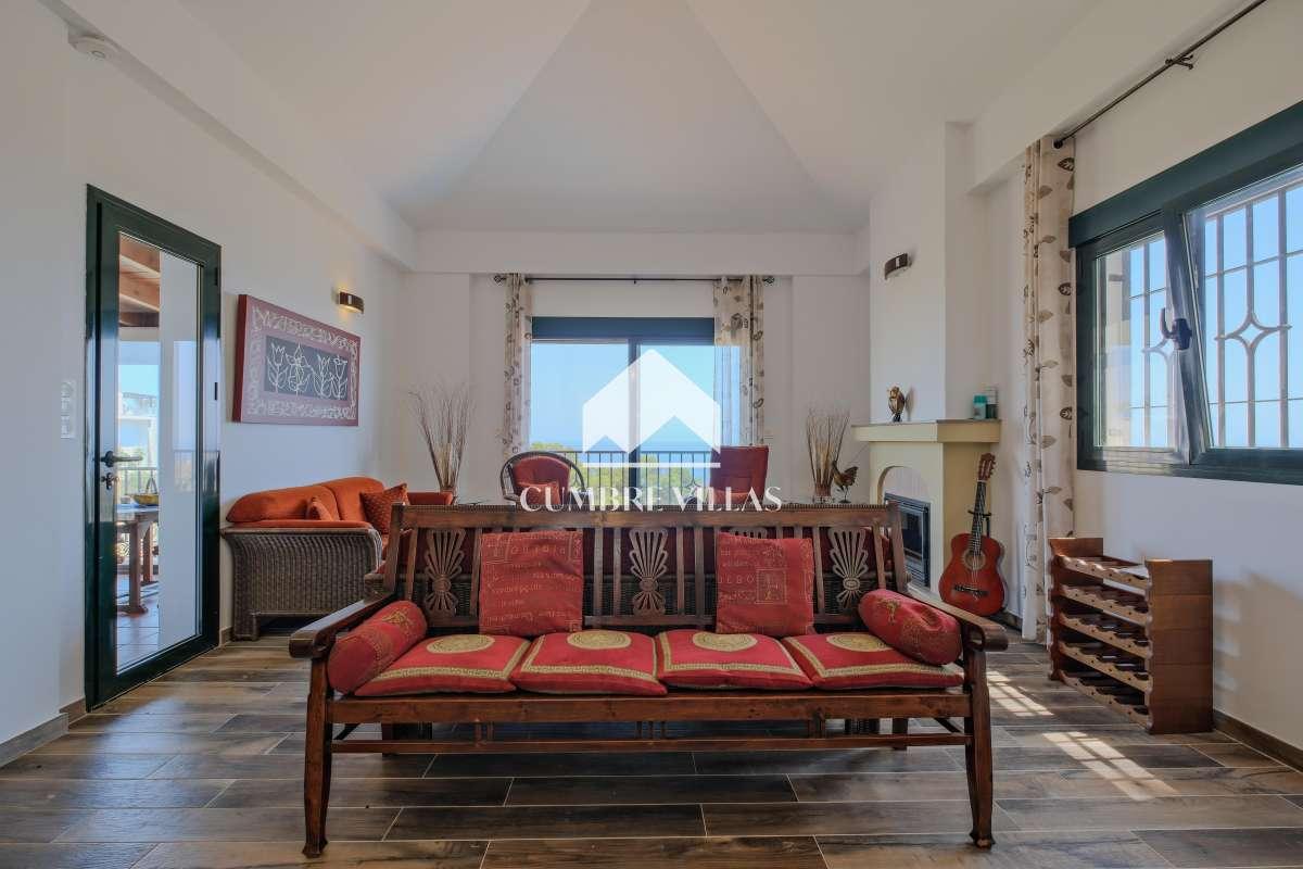Villa for Sale in Almuñécar
