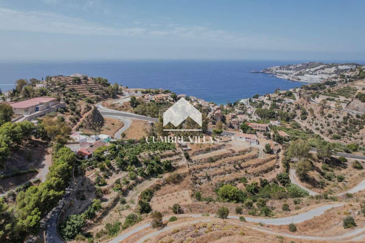 Villa for Sale in Almuñécar