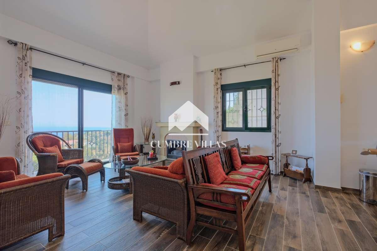 Villa for Sale in Almuñécar
