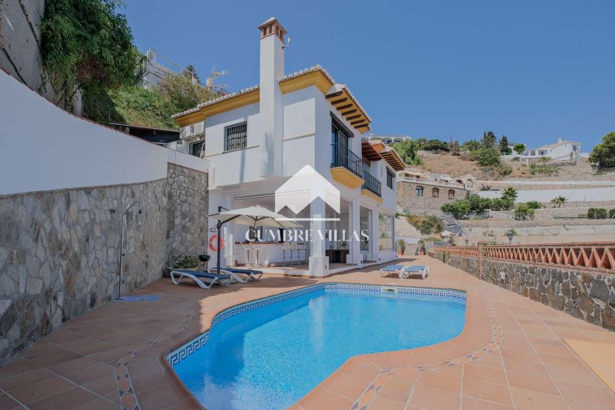 Villa for Sale in Almuñécar
