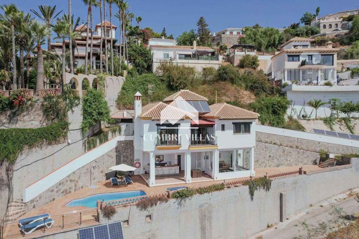 Villa for Sale in Almuñécar