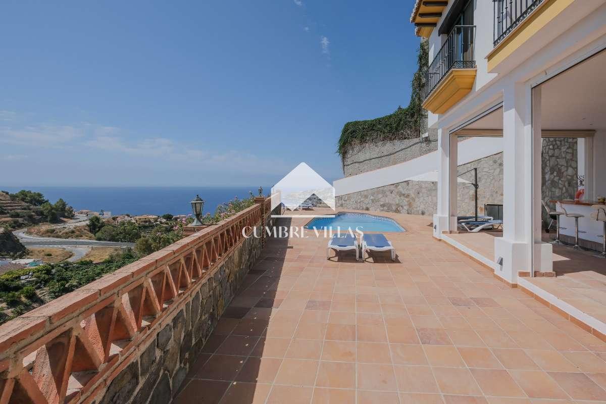 Villa for Sale in Almuñécar