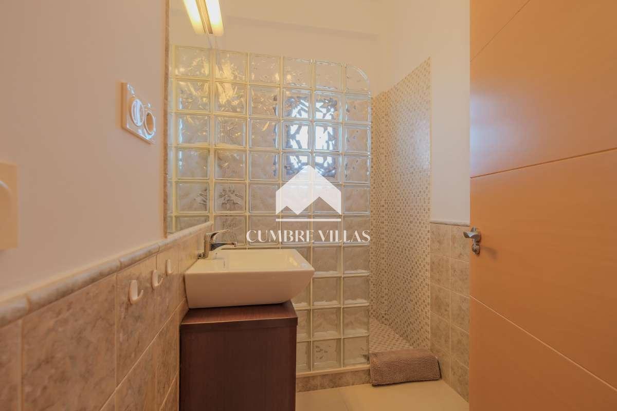 Villa for Sale in Almuñécar