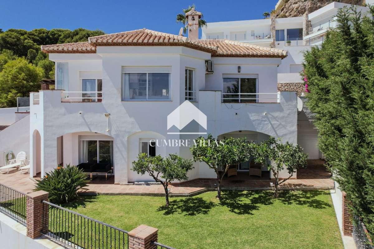 Villa for Sale in Salobreña