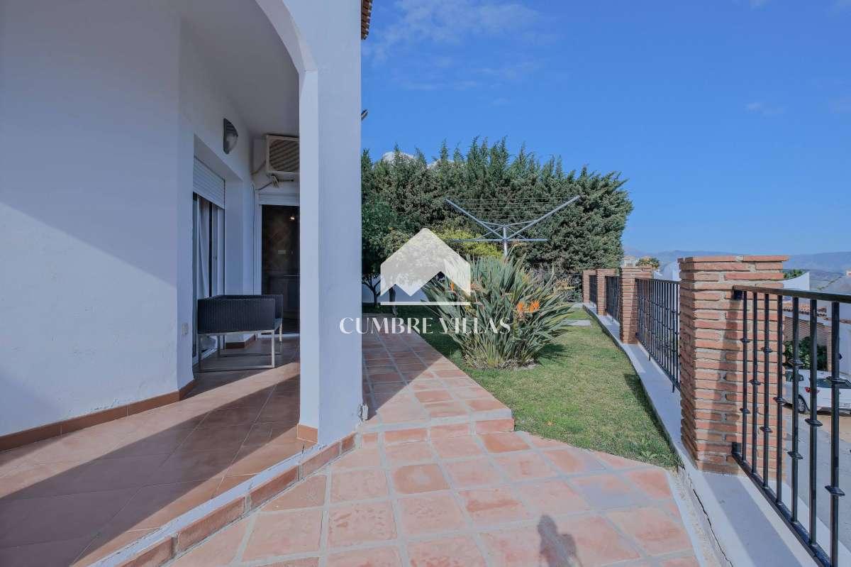 Villa for Sale in Salobreña