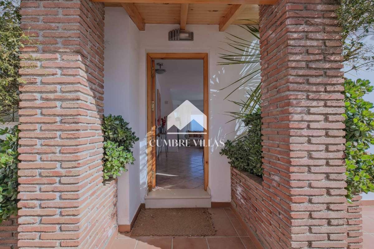 Villa for Sale in Salobreña
