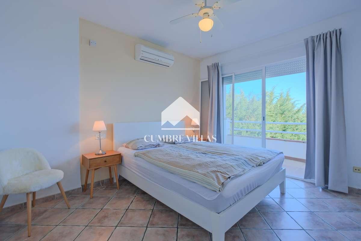 Villa for Sale in Salobreña