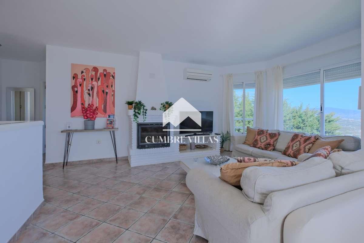 Villa for Sale in Salobreña