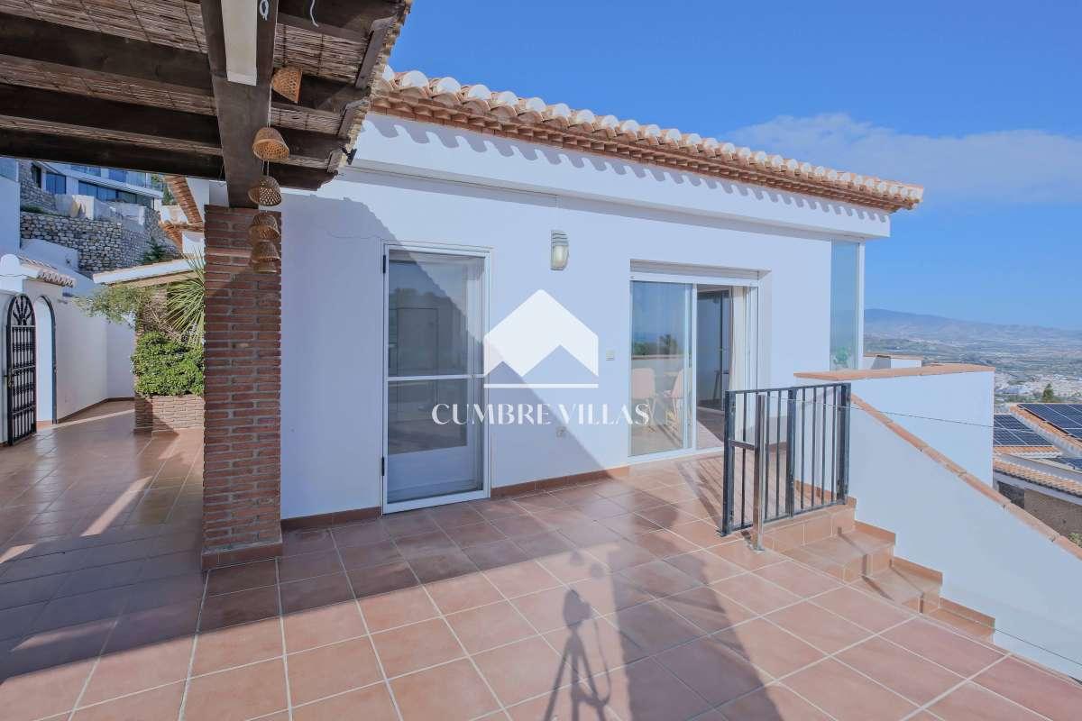 Villa for Sale in Salobreña