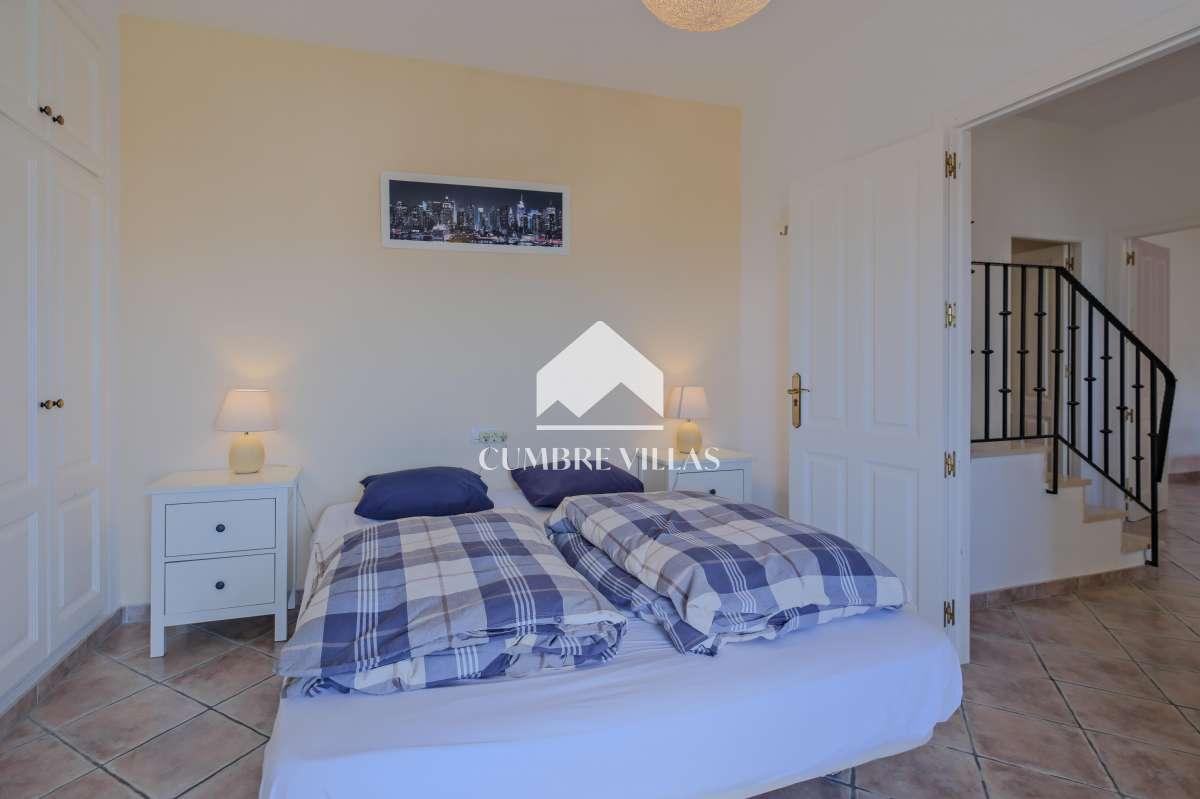 Villa for Sale in Salobreña