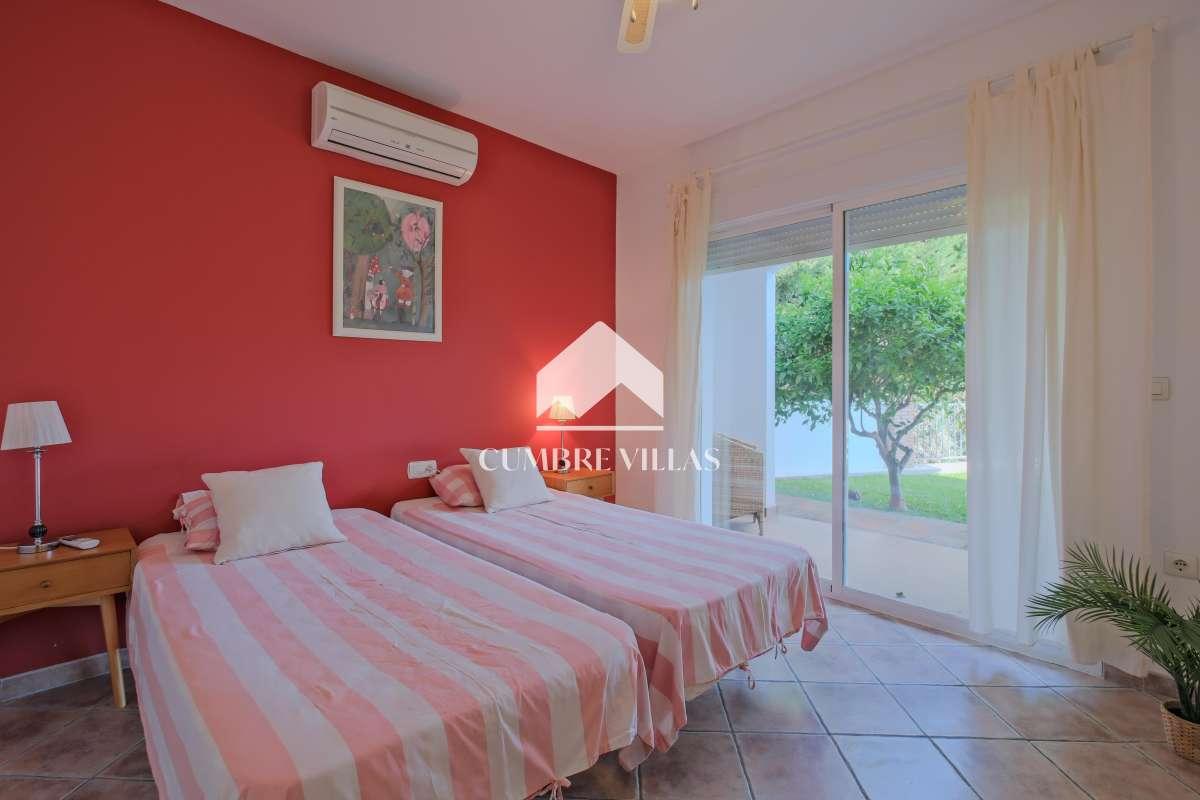 Villa for Sale in Salobreña