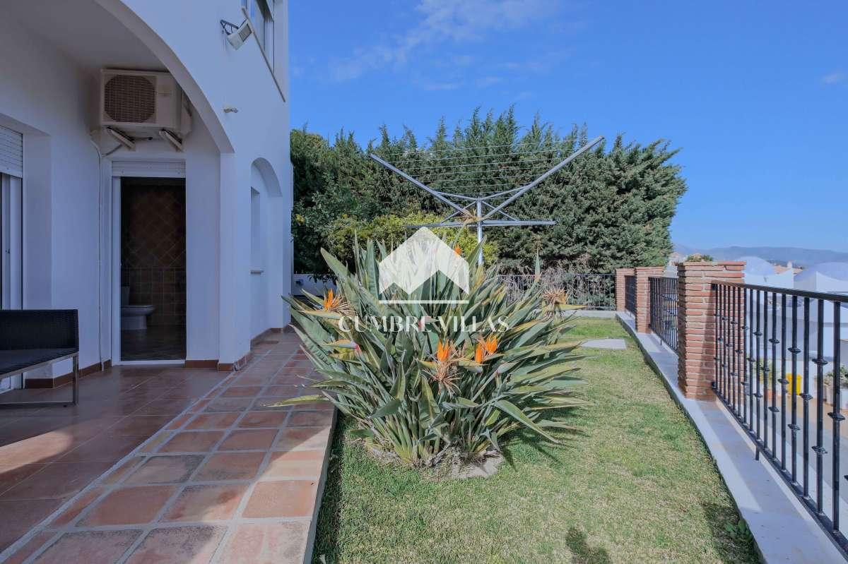 Villa for Sale in Salobreña
