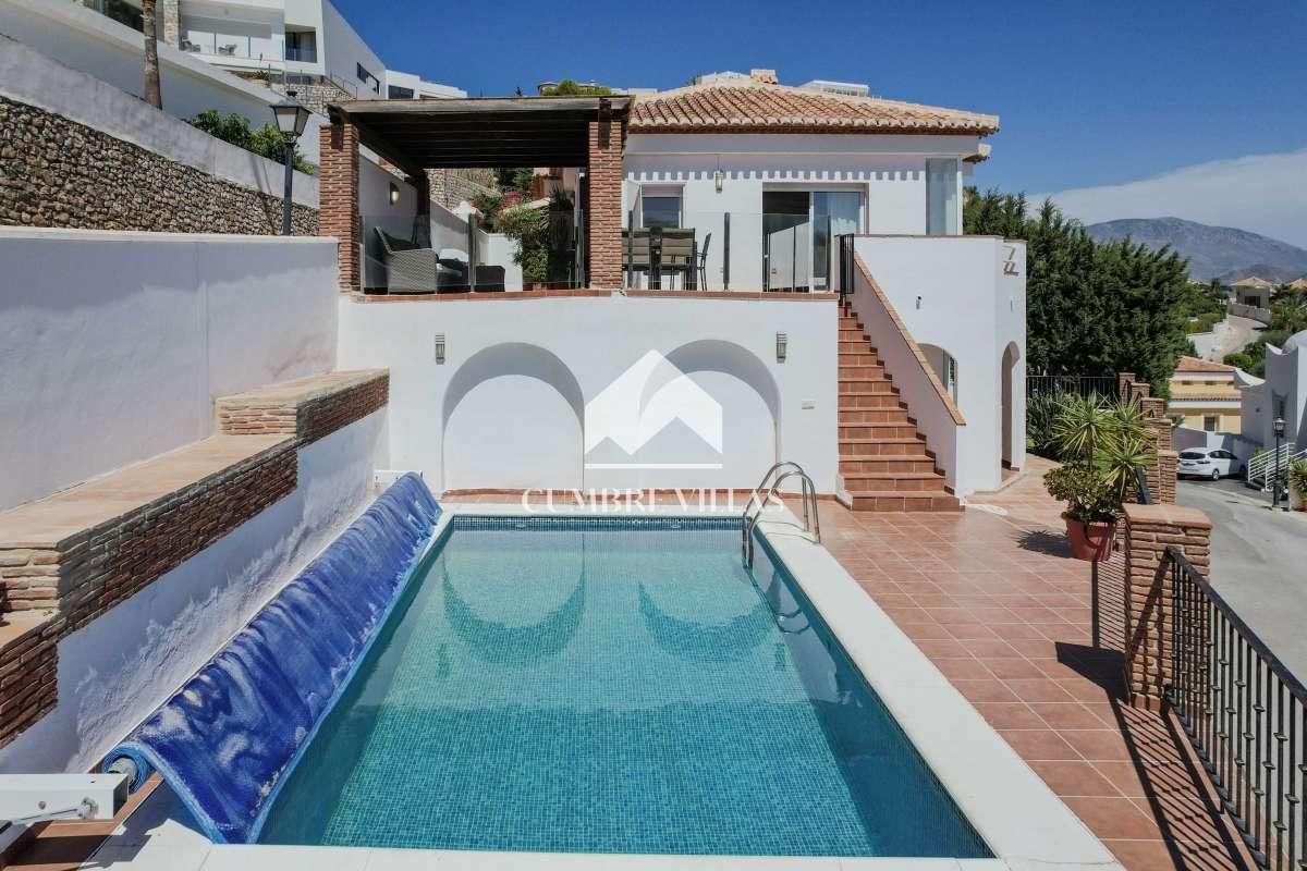 Villa for Sale in Salobreña