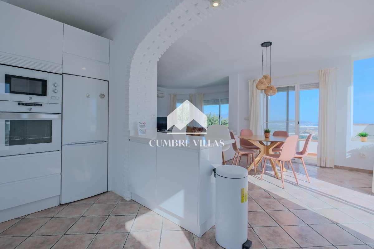 Villa for Sale in Salobreña