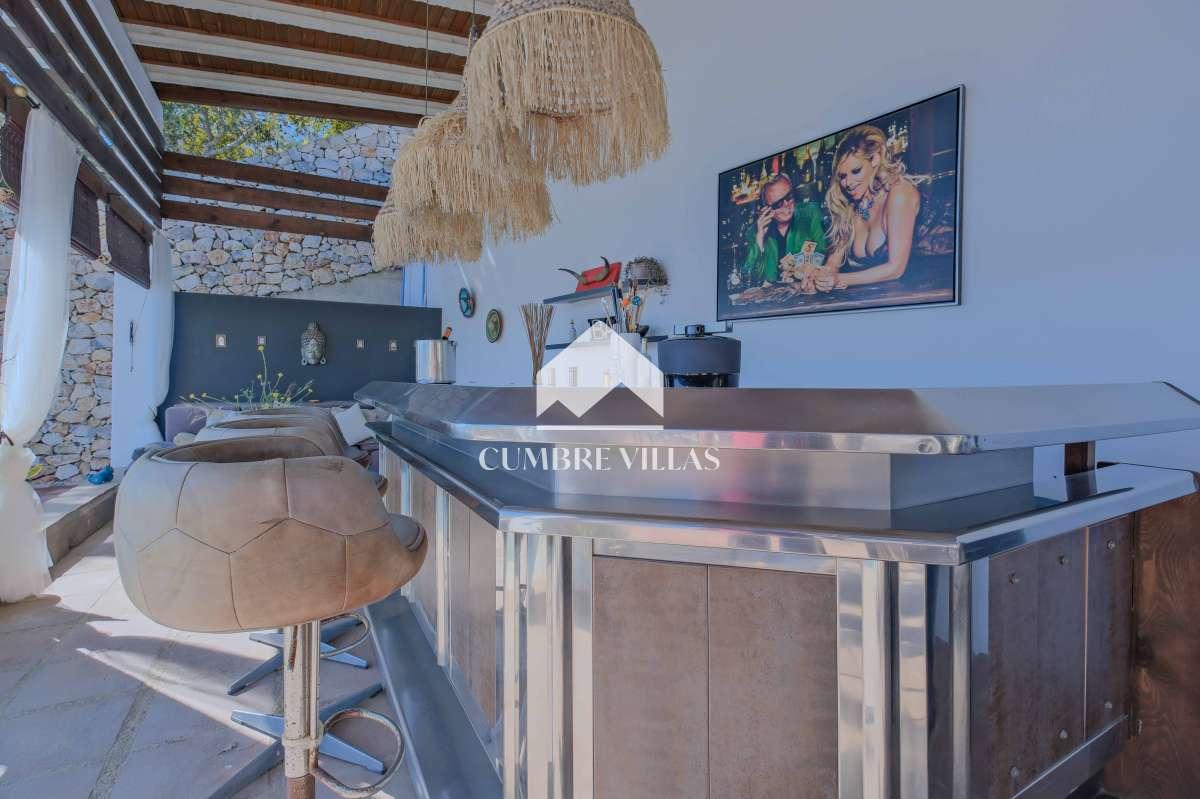 Villa for Sale in Almuñécar