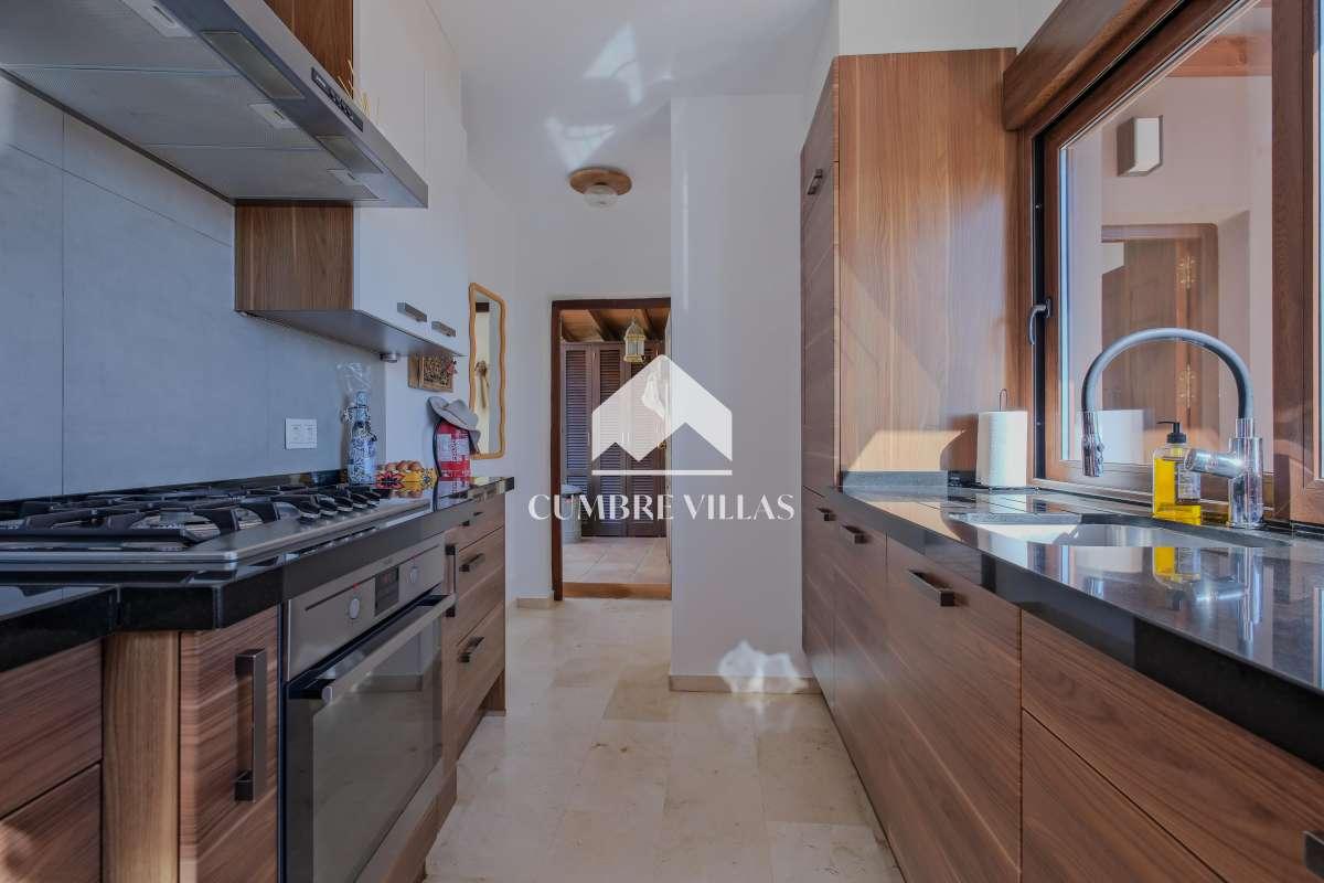 Villa for Sale in Almuñécar