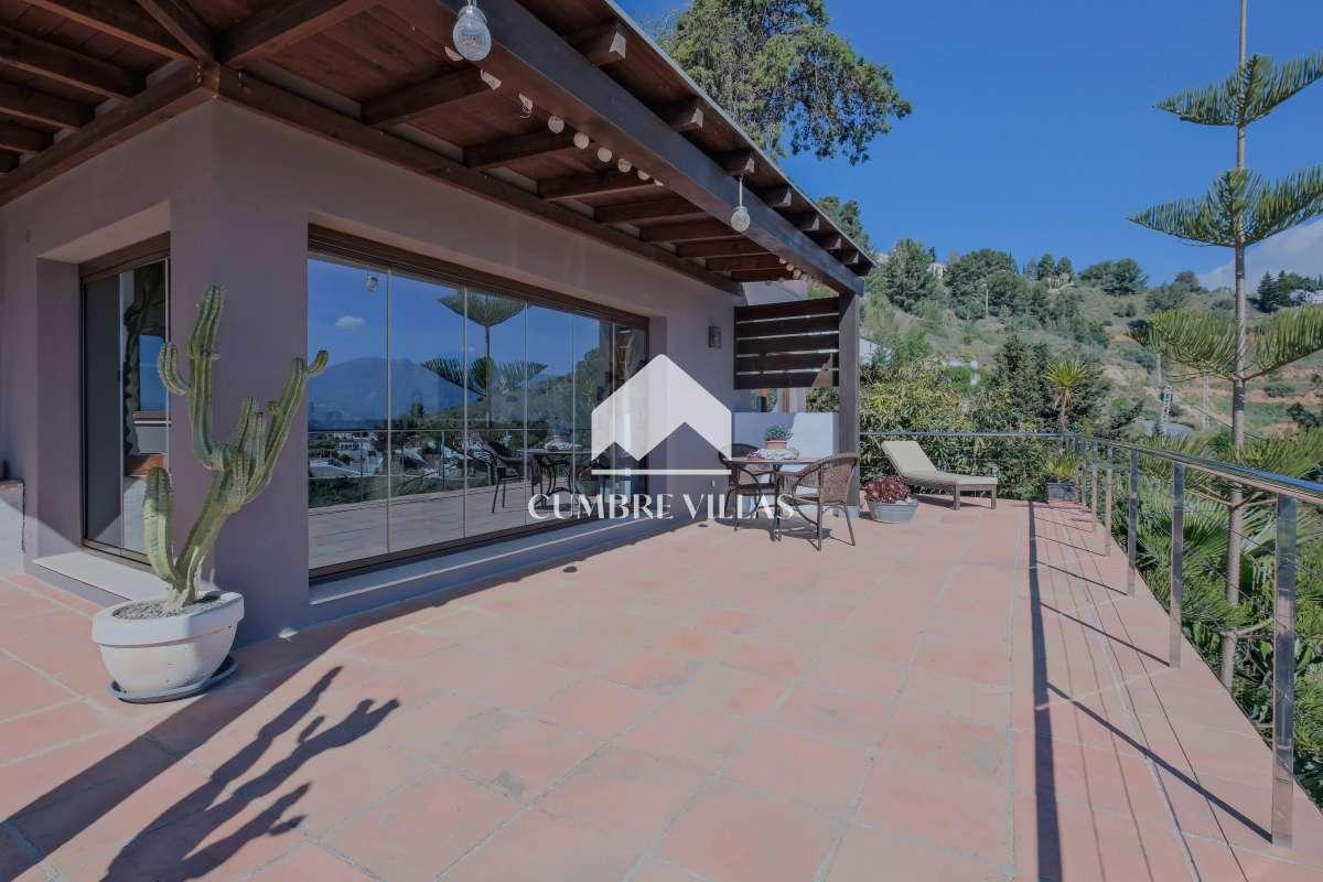 Villa for Sale in Almuñécar