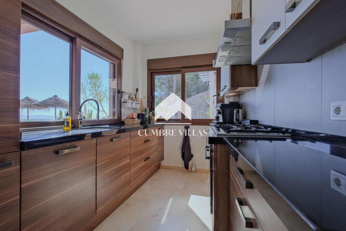 Villa for Sale in Almuñécar