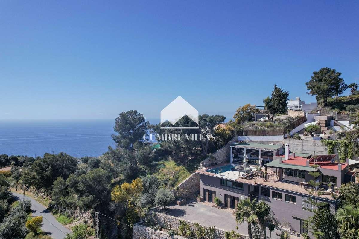 Villa for Sale in Almuñécar