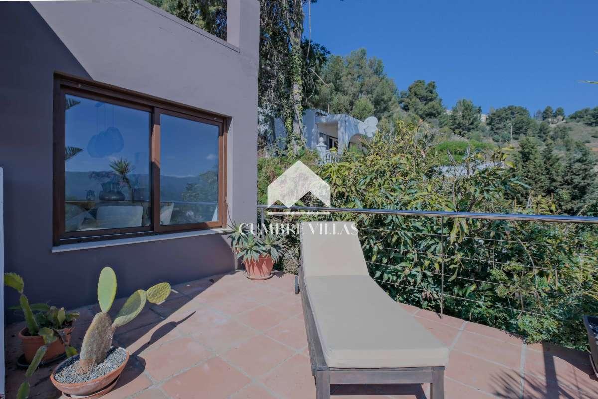 Villa for Sale in Almuñécar