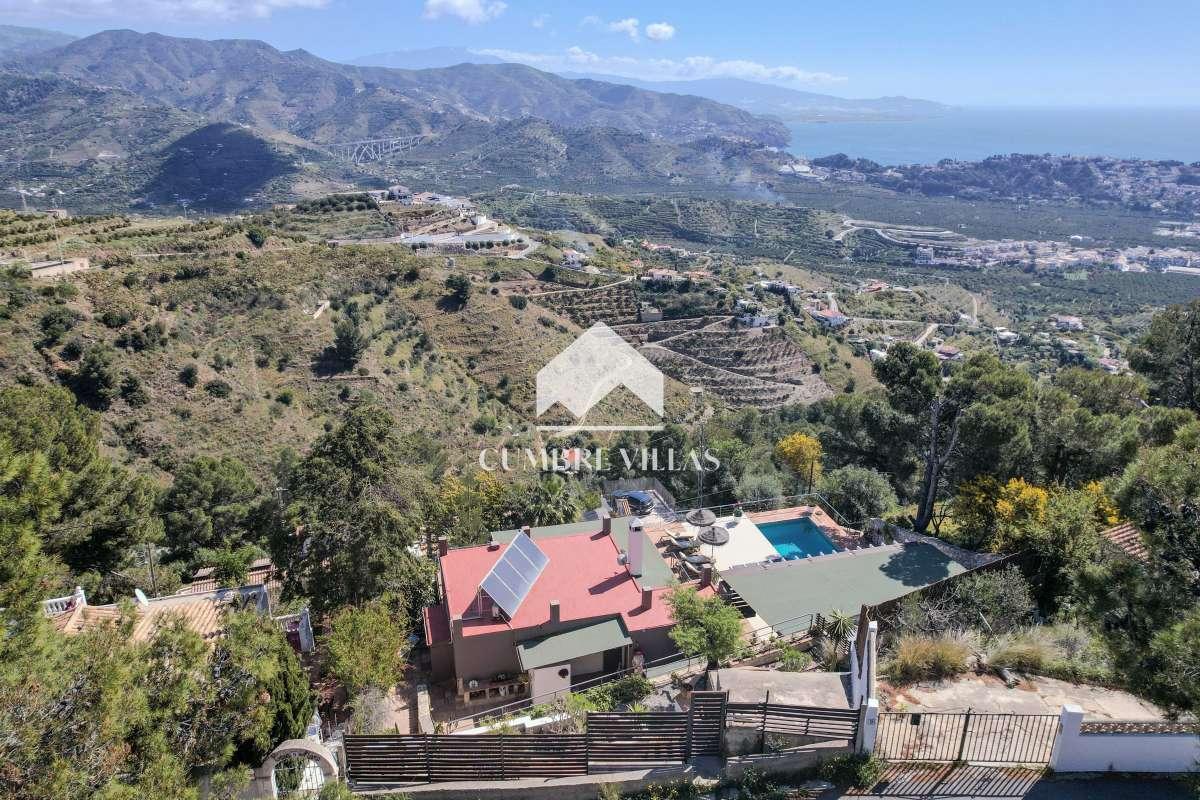 Villa for Sale in Almuñécar