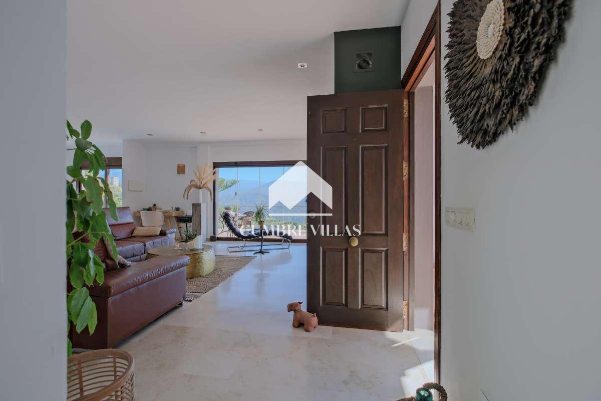Villa for Sale in Almuñécar